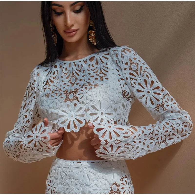 VELOURA | CONJUNTO DE GANCHILLO FLORAL CON FALDA LARGA