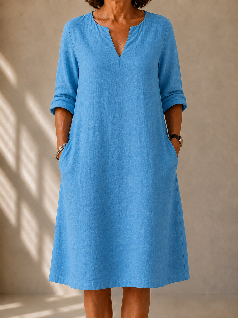 VELOURA | Vestido Casual de Cuello en V Claire