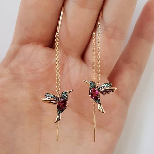 VELOURA | ARETES EN FORMA DE COLIBRÍ